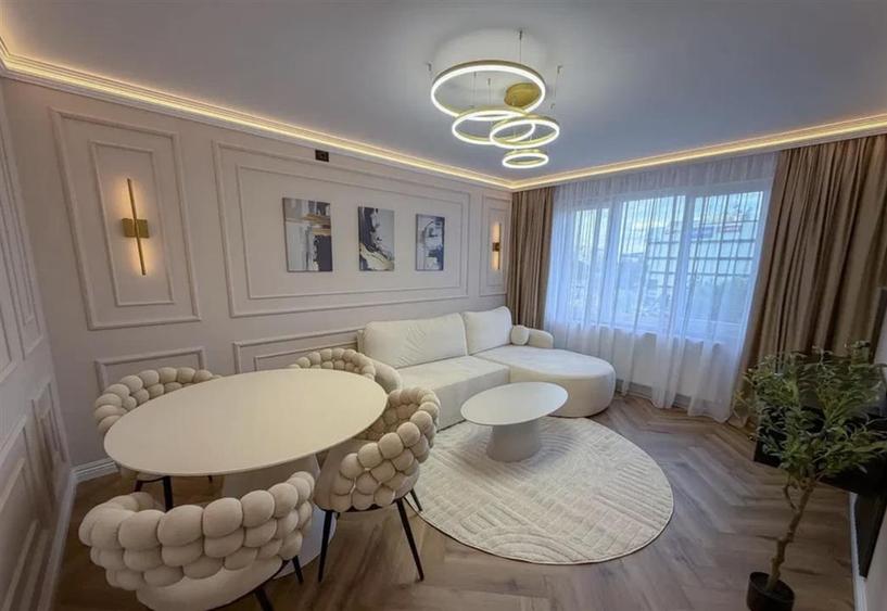 Apartament 2 cam ultracentral zona Bizo