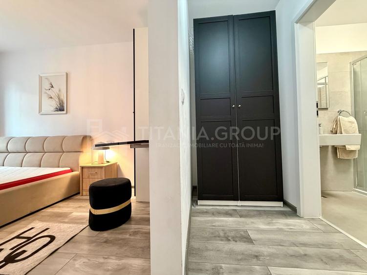 Apartament spatios 3 camere decomandat, parcare, zona Coresi, 3-6 luni