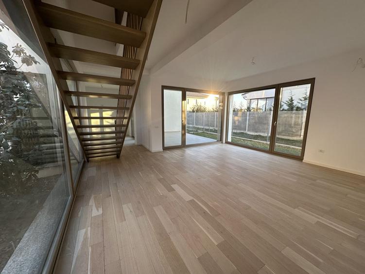 Casa cu 5 camere - Dumbarvita