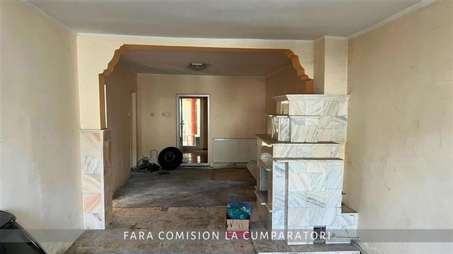 GORANU - CASA CU DESCHIDERE LA DN7