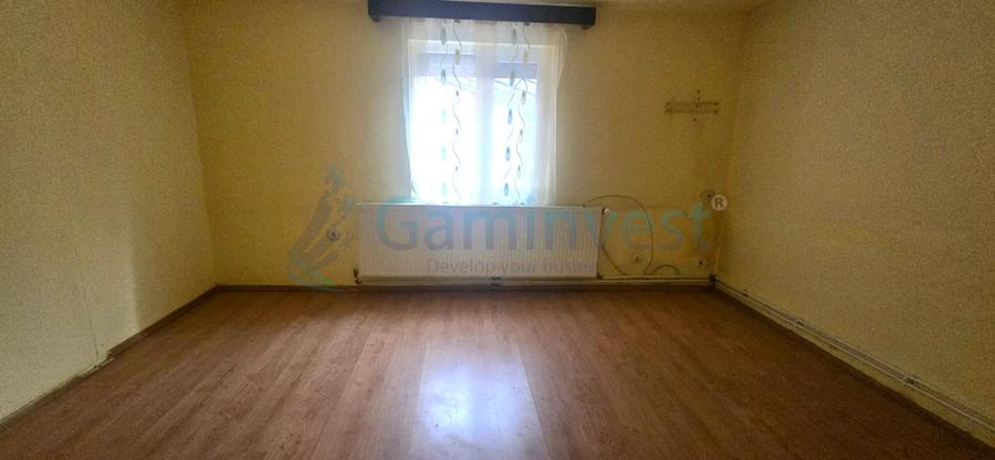 Teren si casa de vanzare,zona cu vizibilitate,Cantemir,Oradea