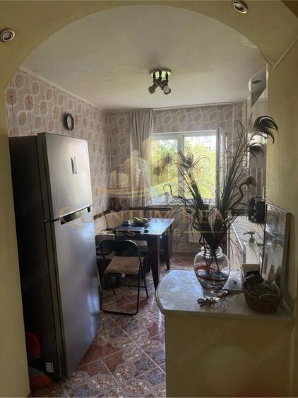 Apartament 3 camere-Obregia,Piata Straduintei,Bloc 1980