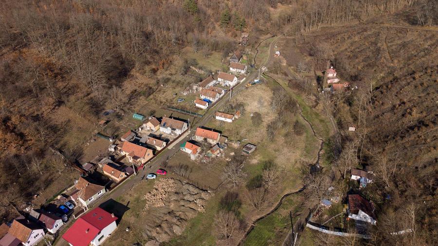 Casă cu teren de 284mp in Șoimoș