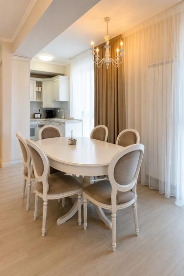 Apartament 3 Camere Premium  Faleza Nord  Vedere Frontală la Mare|Loc de parcare