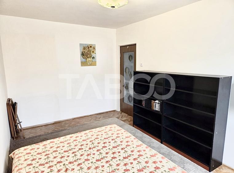Apartament cu 4 camere in Manastur bloc izolat cu boxa Baza Sportiva