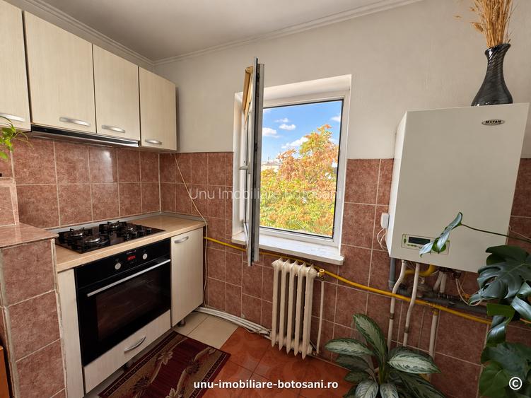 APARTAMENT 4 CAMERE - ETAJ 4 CU ȘARPANTĂ- ÎMPĂRATUL TRAIAN , LOC de PARCARE - 14