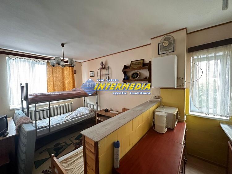 Inchiriere Casa Mobilata 6 Camere CETATE pretabila pentru muncitori - 10