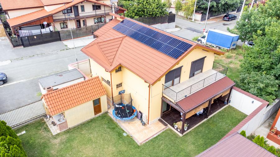 Casă/Vilă P+M de vânzare – Ovidiu Sud | 4 dormitoare | Panouri fotovoltaice |