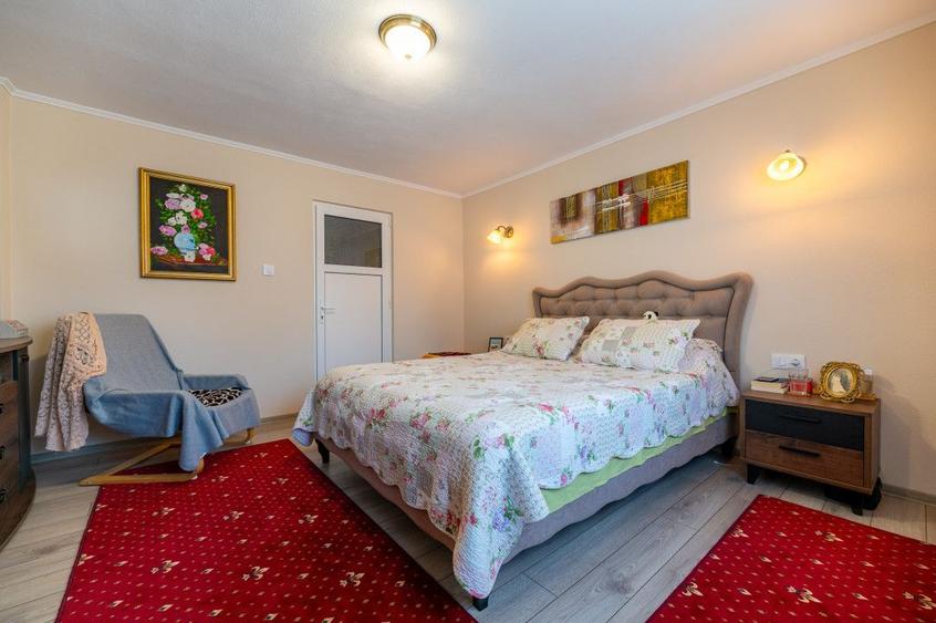 Casa + Pensiune deosebita - Orlat, Sibiu
