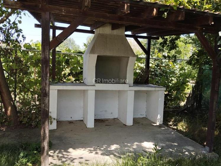 Vila de vanzare cu acces la padurea Izvorani in spatele casei si aproape de cent - 21