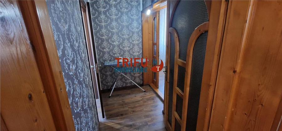 Casa de vanzare 5 camere zona Barabant