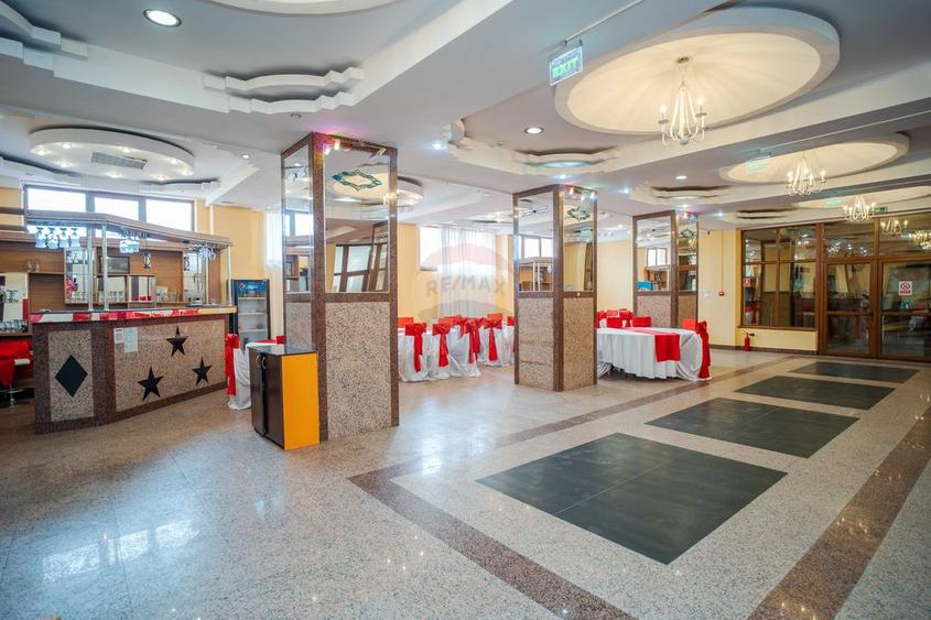 Oportunitate: Hotel cu 24 Camere de Vânzare/Inchiriere - Centru Bârlad