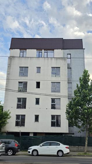 Vânzare bloc nefinalizat situat in soseaua Chitilei in apropiere de podul Consta