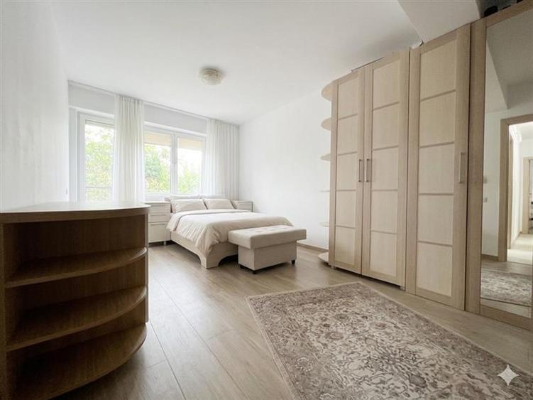 Apartament cu 2 camere decomandat, situat in zona Capat CUG - Sos. Nicolina
