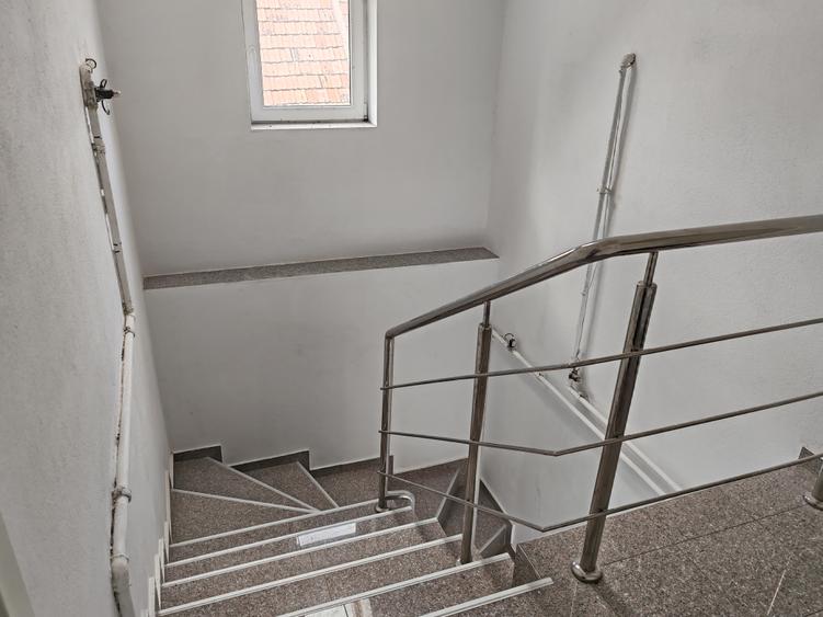 Apartament 3 camere recent renovat, mobilat si utilat nou zona Str. Lunga