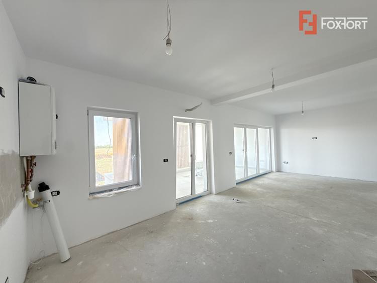 COMISION 0% Apartament cu 3 camere si terasa de 25 mp, etaj 1 - Torontalului