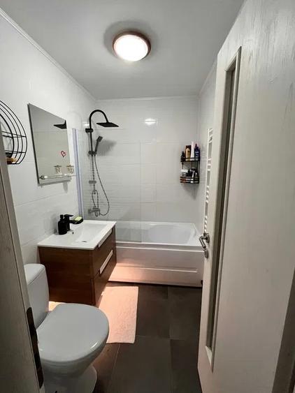 Apartament cu 2 camere, zona Canta