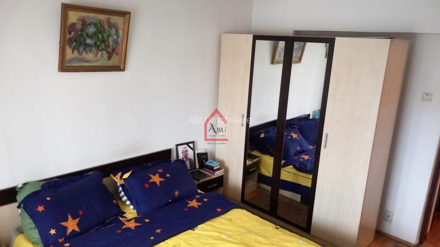 Apartament cu 3 camere, Decomandat, Zona Pacurari - 2
