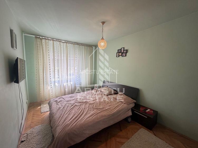 Apartament cu 3 camere de vânzare , etajul 2 , Zona Lipovei, Timisoara - 6