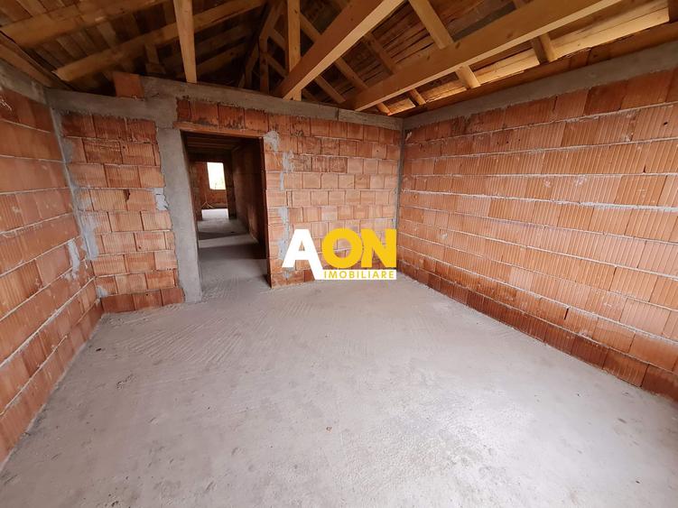 Casa 4 Camere la Rosu, 386 mp, Alba-Micesti