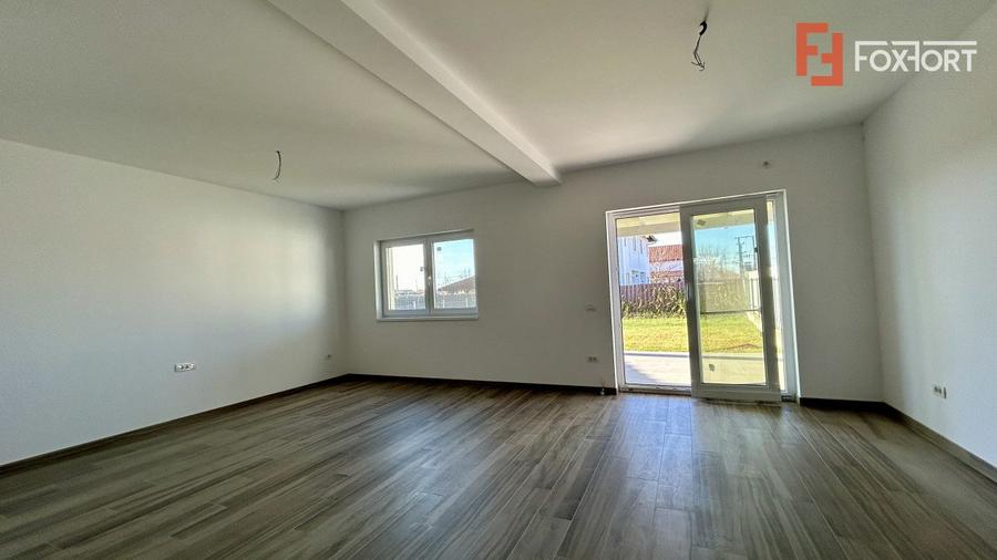 Casa cu 4 camere, toate utilitatile, cu plata in transe Sanandrei.
