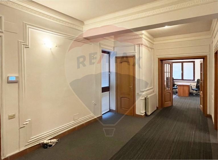 Apartament / Birou, 4 camere, Floreasca - Dorobanti, 163 mp + curte