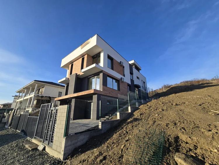 Duplex Voronet Nou Semifinisat 202 mp, Garaj, Terasa circulabila