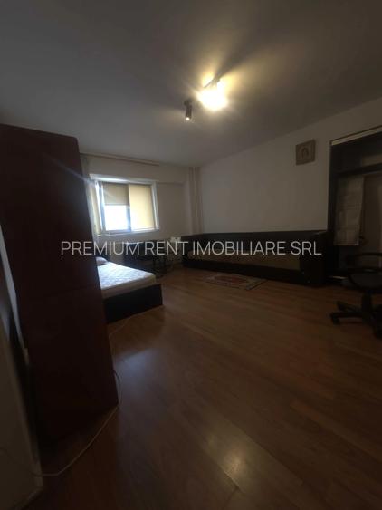 Calea Calarasilor, garsoniera, 300 euro, 6 min metrou Muncii, actual 08 iulie - 2
