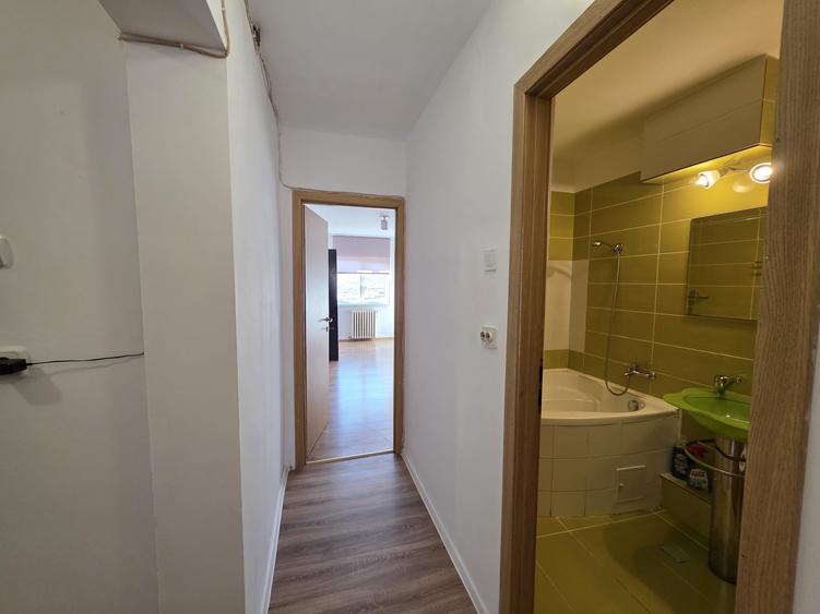 Apartament 3 camere,zona Piata Centrala