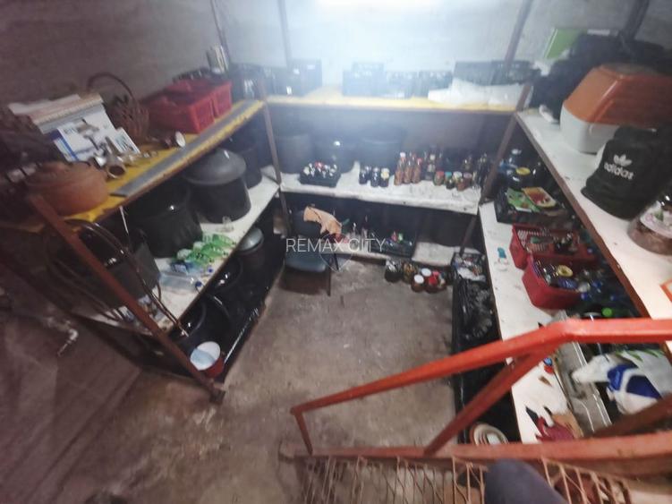 Casă / Vilă cu 5 camere de vânzare