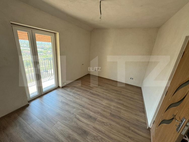 Apartament 3 camere, 80 mp, curte si garaj, Micro - 5