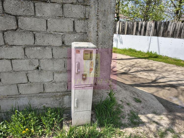 Casă cu farmec rustic și 500 mp, la 15 min de București