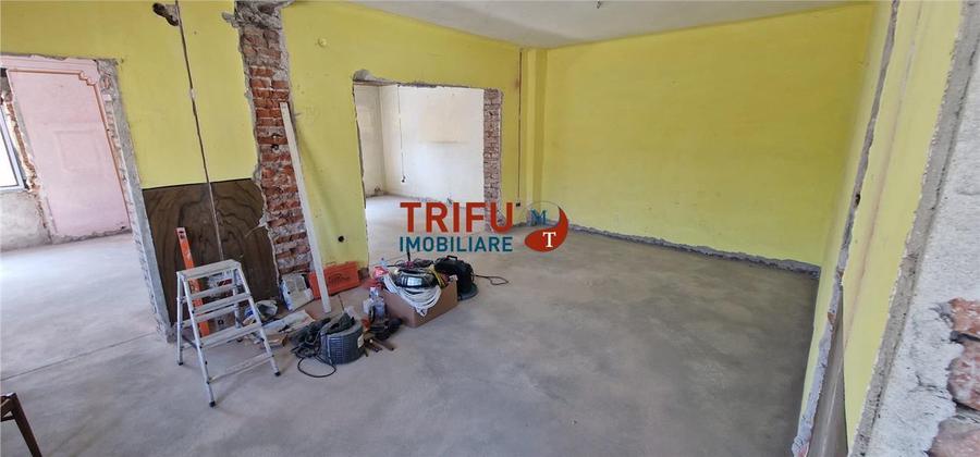 Casa 4 camere de vanzare zona Centru