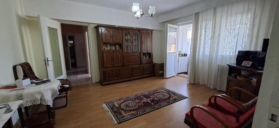 Mioritei(Restaurant Miorita)-Etaj 1/ 3camere/ 68mp /centrala/PVC