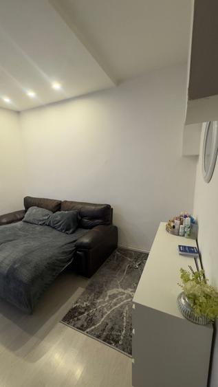 Apartament - 5 camere - decomandat