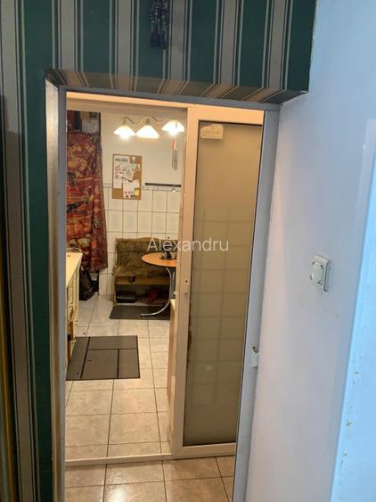 Vând apartament deosebit zona Piața Constitutiei str. Mitropolit Antim Ivireanu - 10