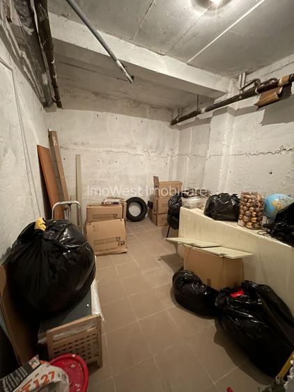 Piața Sf. Gheorghe | Decomandat | Renovat | Centrală proprie | Boxă 16 mp - 17