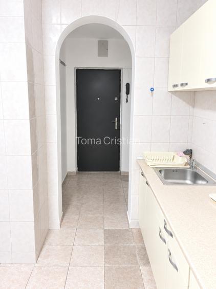*Proprietar-Garsonieră confort 1, 36 mp, decomandată, Metrou C-tin Brâncoveanu