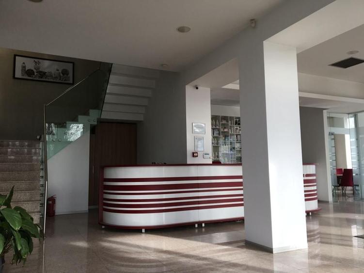 Berceni- Metalurgiei, showroom, birouri, depozitare 1532 mp