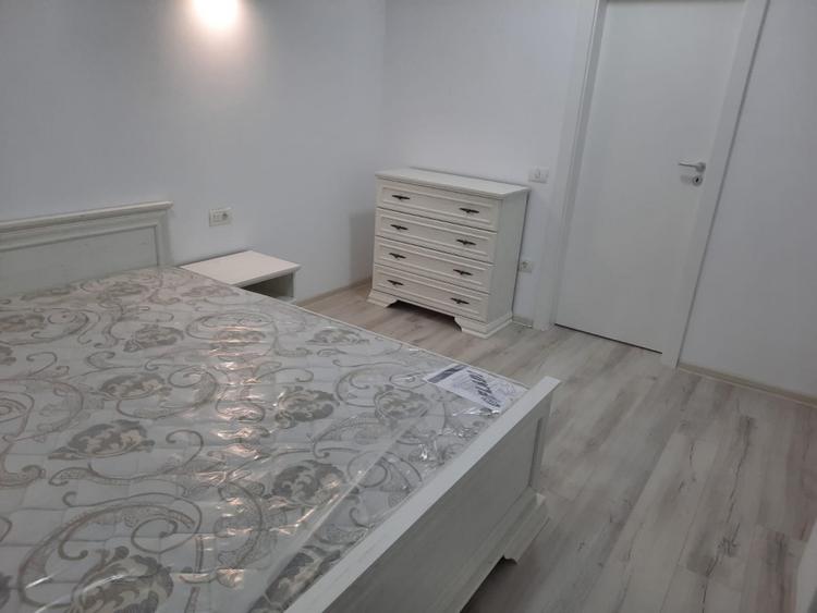 Platinum Residence, zona Mall Coresi, apartament cu doua camere de inchiriat