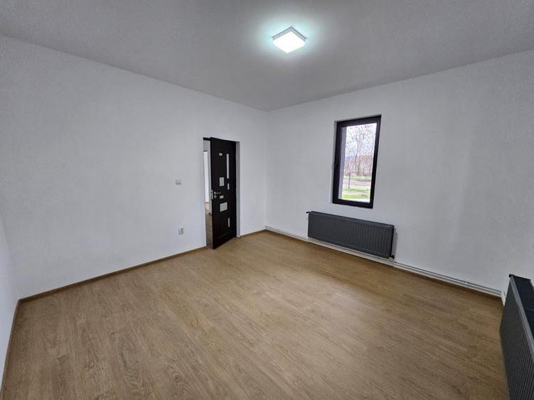 Casa de Vanzare Complet Renovata !