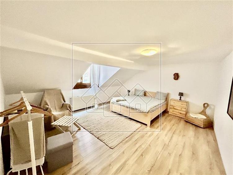 3 apartamente, pretabil investitie, cu cont de booking, zona Centrala