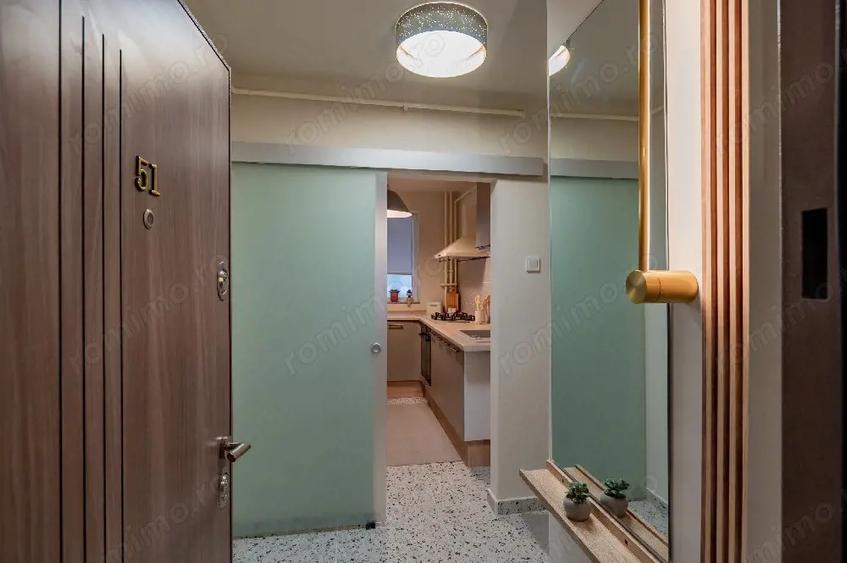 Tomis Nord, apartament 2 camere decomandat renovat recent, etaj intermediar