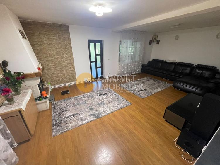 Casă Duplex Integral (Ambele Părți) - 325mp Utili, 1000mp Teren, Asfalt - 15