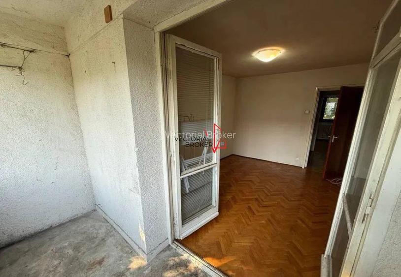 4 camere Titan Costin Georgian Metrou - 3