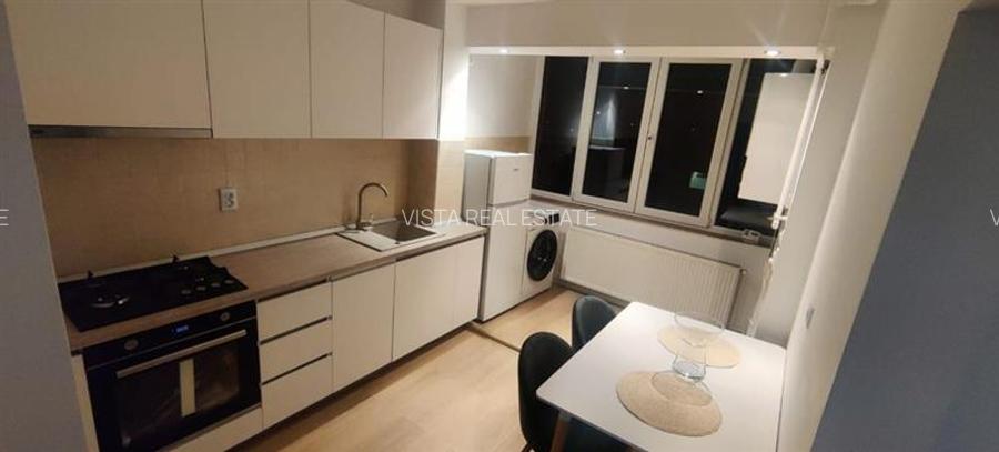 Apartament decomandat cu 2 camere etaj 3, mobilat și utilat, in cartierul S - 3