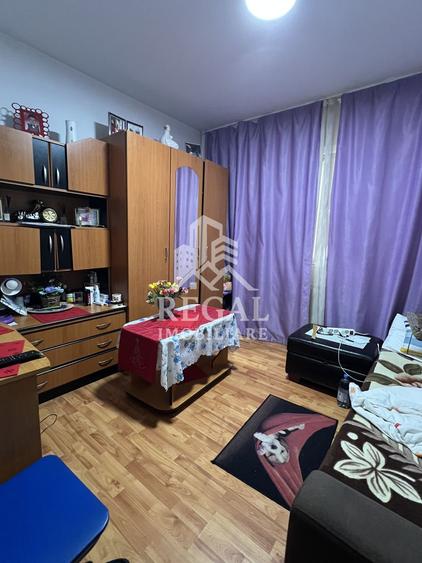 Apartament 2 camere de vânzare – Micro 7, Strada Pinilor | Etaj 10/10
