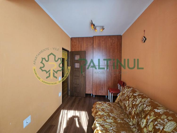 Apartament 4 camere de vânzare, parcare privata, D-na Stanca, Sibiu