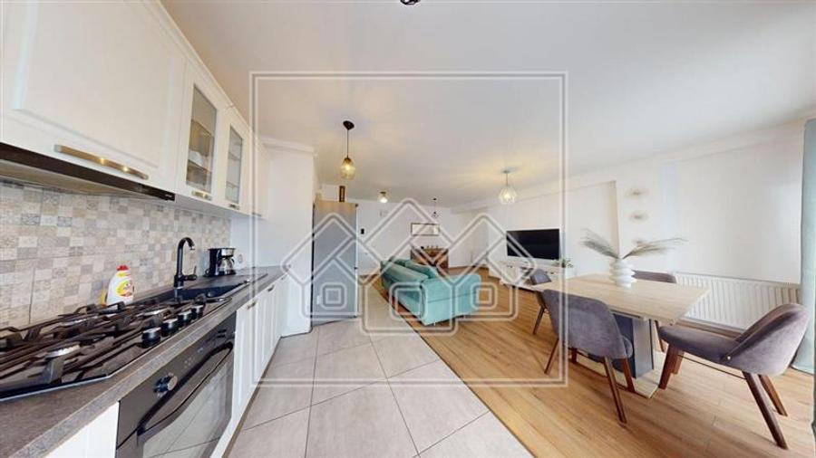 Apartament modern, cu 3 camere, balcon mare, loc de parcare inclus - C. Kogalnic