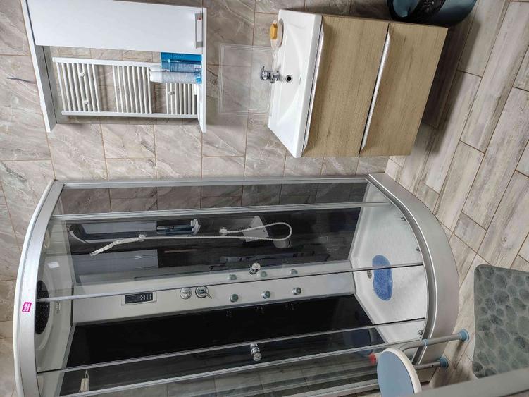 Vând apartament una camera + nișă dormit